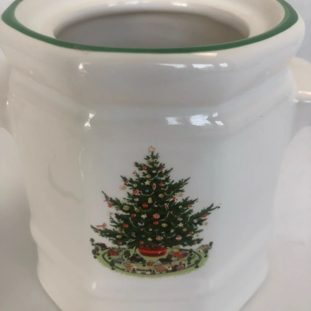 Sugar Bowl & Lid Christmas Heritage by Pfaltzgraff
